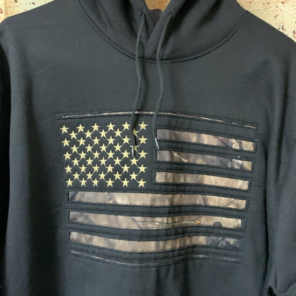 Black Pullover Hoodie with Vintage Flag Design - Picture 2 of 7